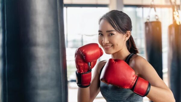 キックボクシングは痛くない！楽しい全身運動で理想の体へ